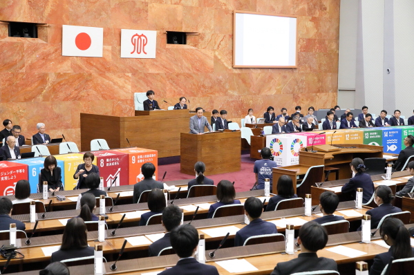 議会中の様子