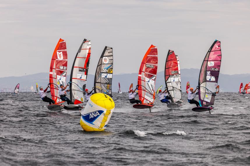 ウインドサーフィン