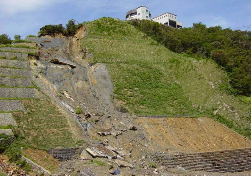 箱根町で発生した地すべり