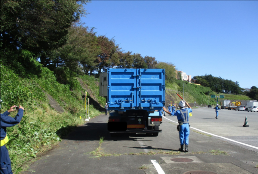 収集運搬車両