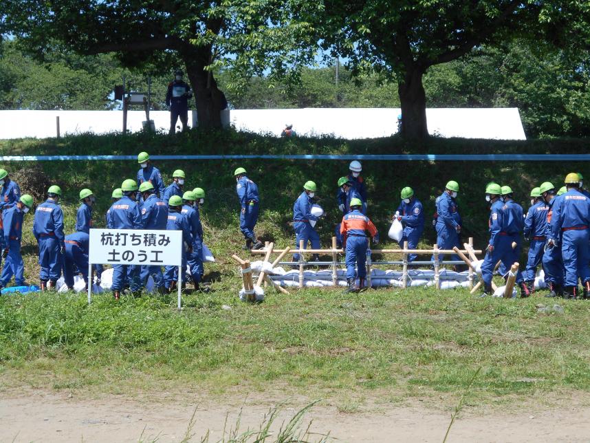 杭打ち積み土のう工