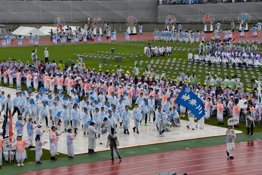 神奈川県選手団の入場2