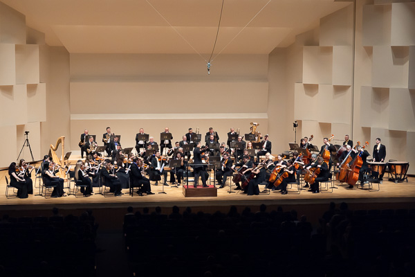 ウクライナ国立オデーサ歌劇場オーケストラの公演