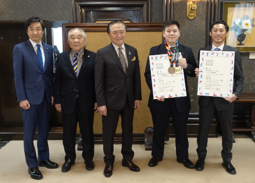 皆さんと記念撮影