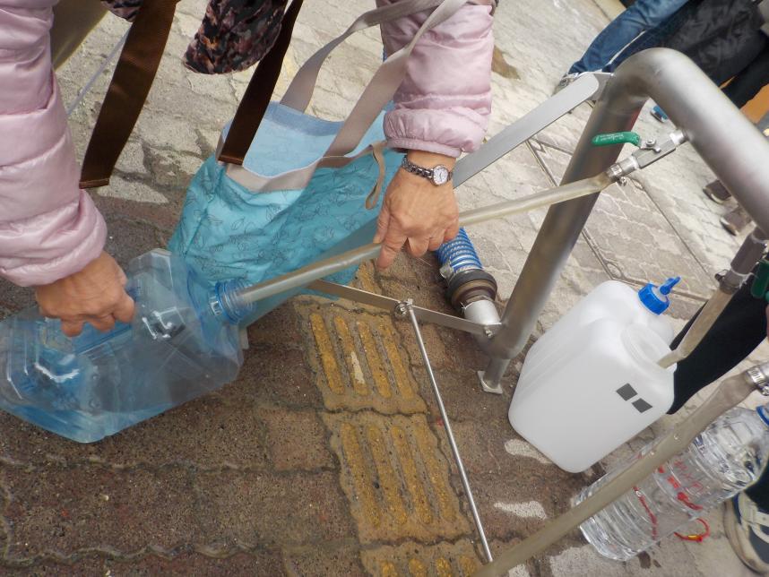 給水している様子