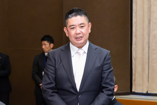 横浜高等学校村田監督