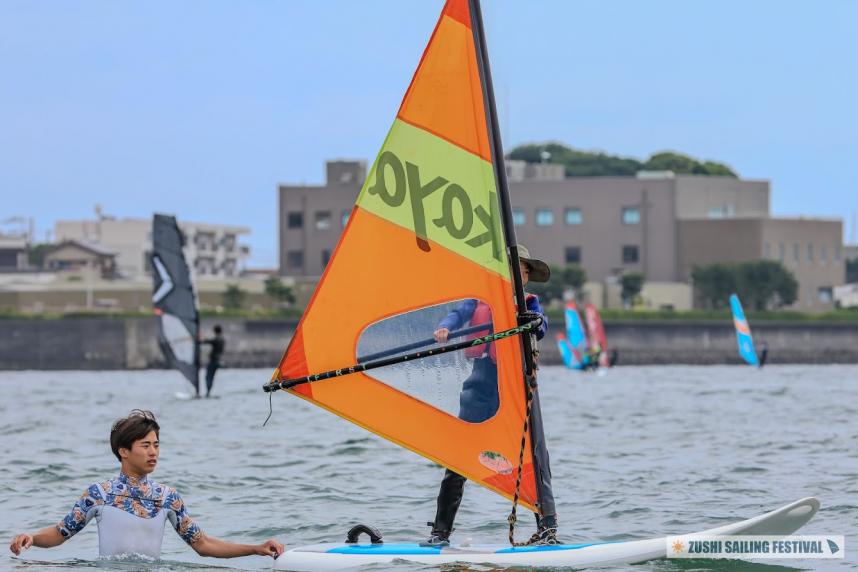 ウインドサーフィンイメージ