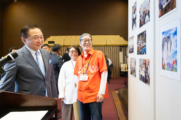 オレンジ大使と知事