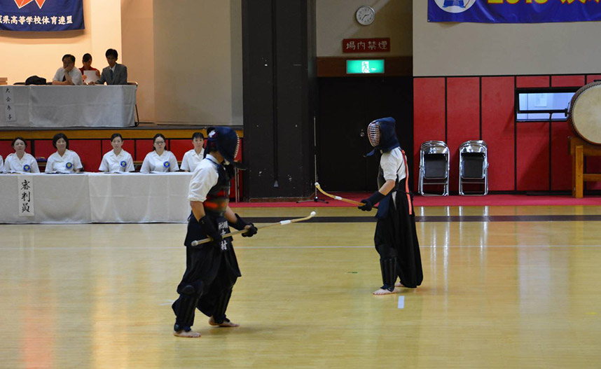 なぎなたの試合の写真