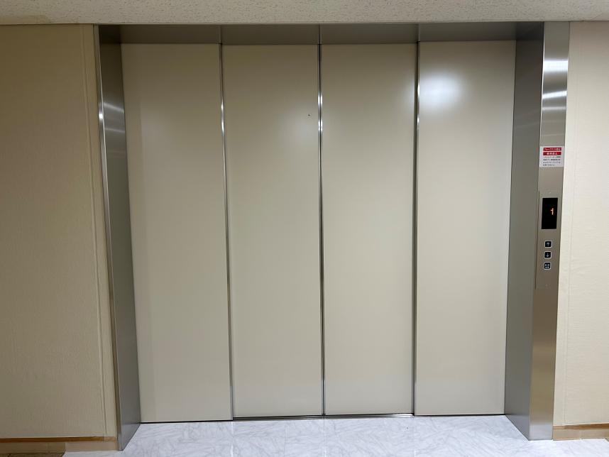 近代文学館　エレベーター
