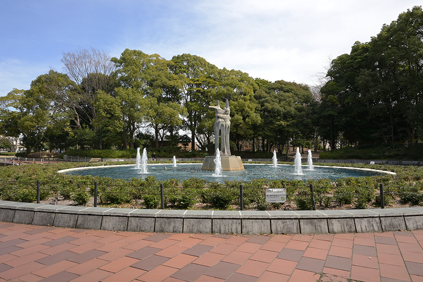 引地台公園噴水広場