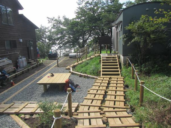 株式会社門屋建設