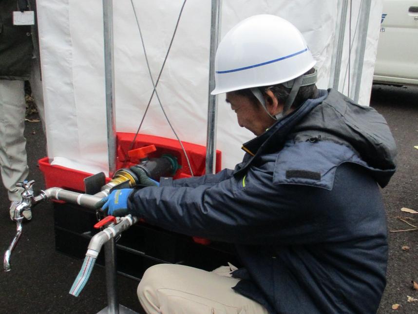 葛原配水池での訓練風景