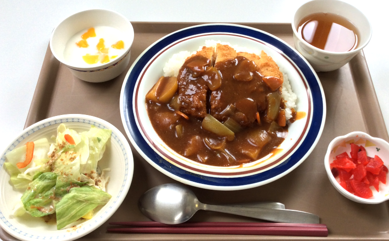 チキンカツカレーの写真