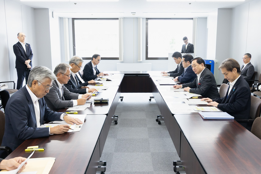 産業貿易センタービル