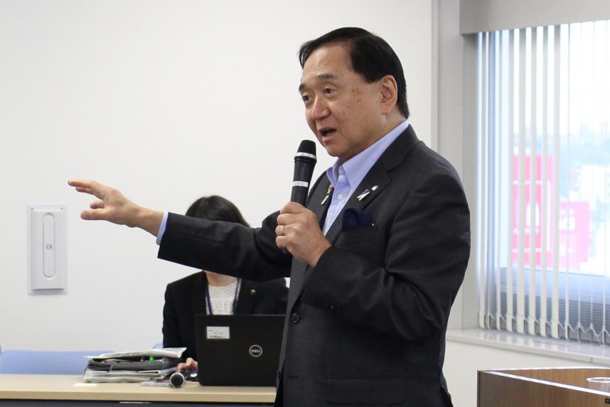 知事写真1