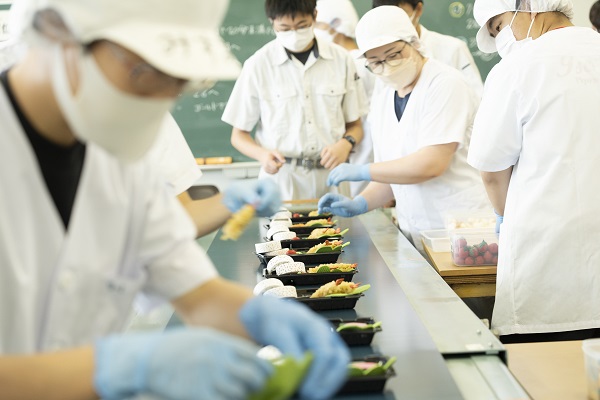 実務系外食実習風景