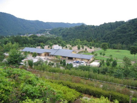 あいかわ公園のパークセンター全景