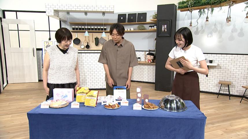 かながわ屋で売れている「かながわの名産100選」の商品を考える出演者の皆さん
