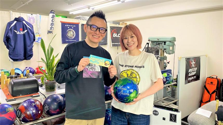ラジオ写真(左からドリラー芦川さんと金子パーソナリティ)
