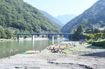 丹沢湖朝の風景