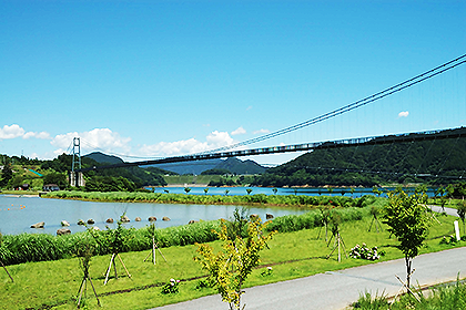 宮ヶ瀬湖畔エリア～水の郷商店街