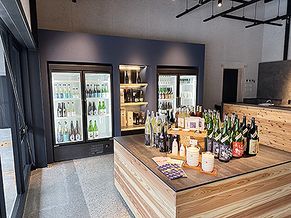 泉橋酒造（酒友館内観）