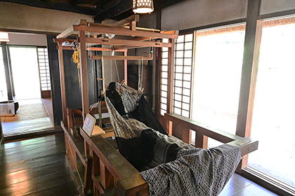 機織り機の展示