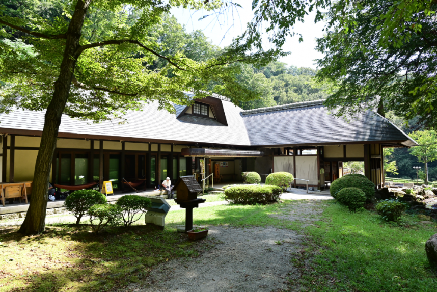 七沢森林公園森の民話館