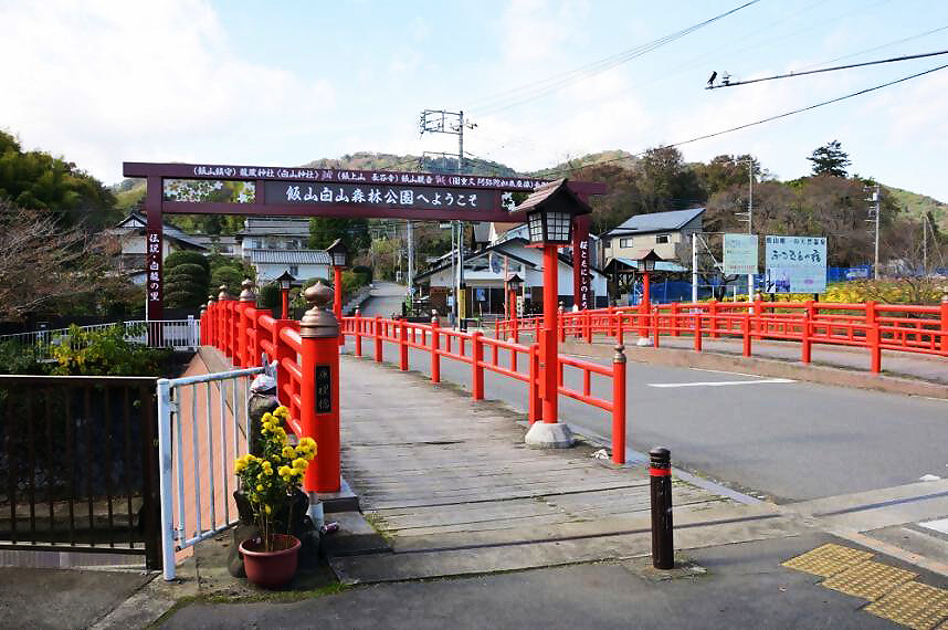 小鮎川にかかる庫裡橋