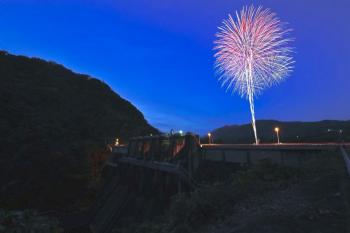 津久井湖と花火