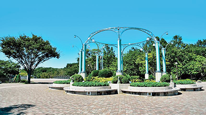 麻溝公園-中央広場の風景