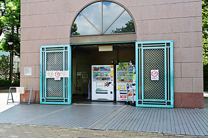 麻溝公園-展望塔入り口