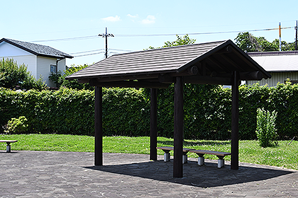 屋根のついた休憩場所