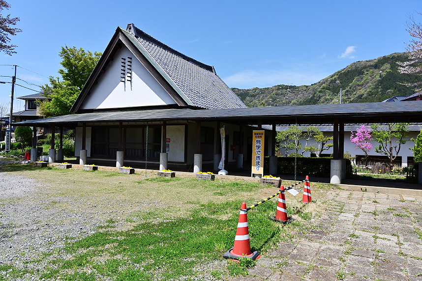 尾崎咢堂記念館外観