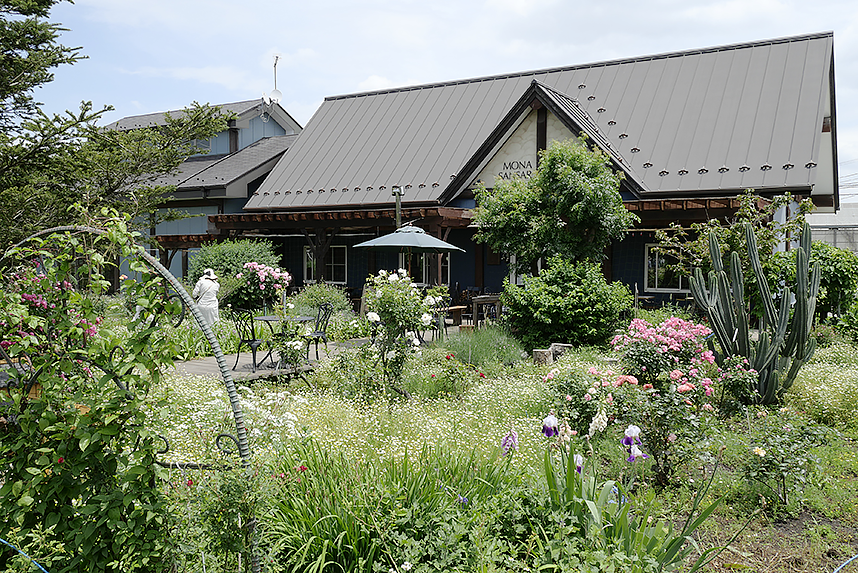 モナ・サンサールの外観