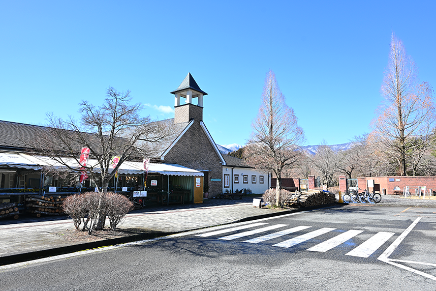 鳥居原ふれあいの館正面写真