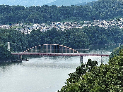 Mii Long Bridge