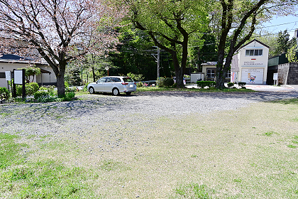 尾崎咢堂記念館の駐車場