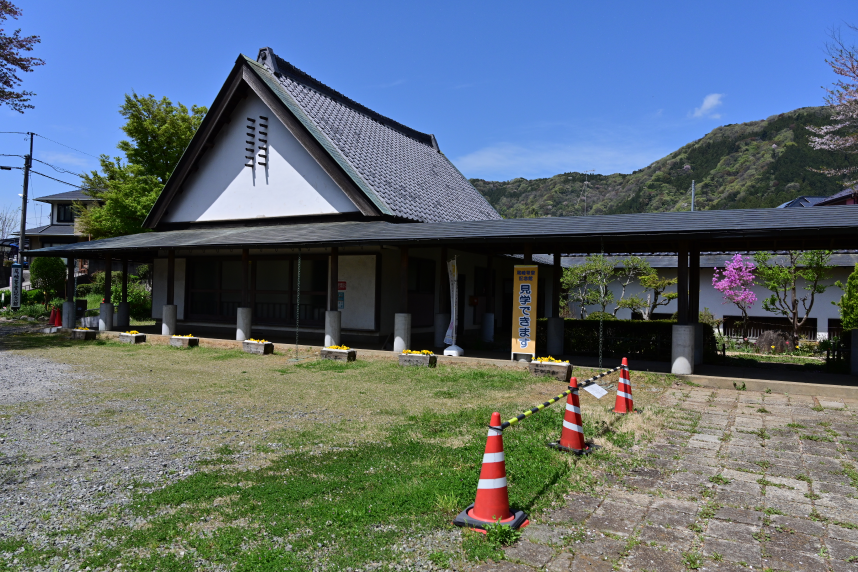 尾崎咢堂記念館外観