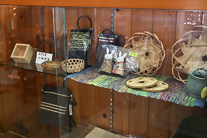 レインボープラザ（愛川繊維会館）展示3