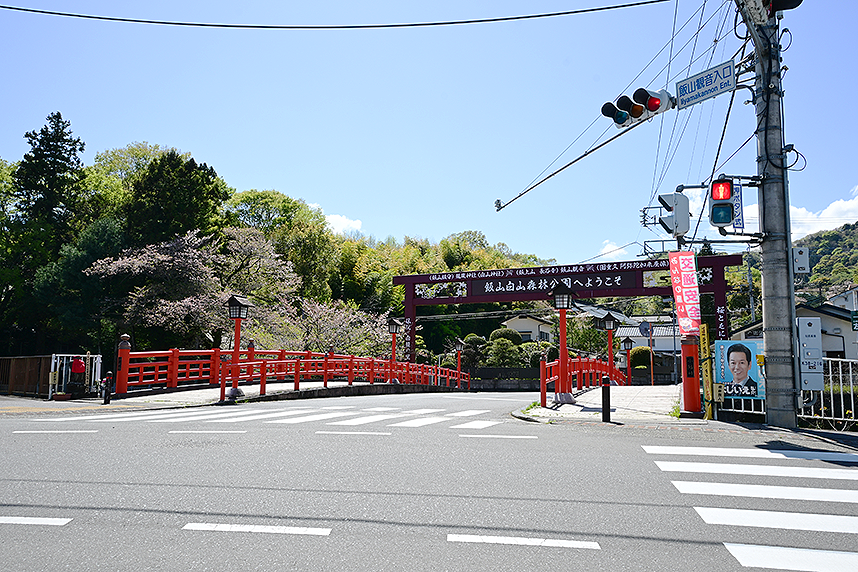 入口の橋の様子