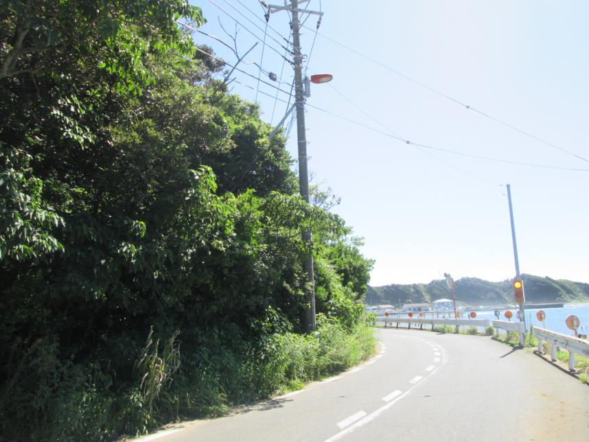 13視距改良及び歩道整備前