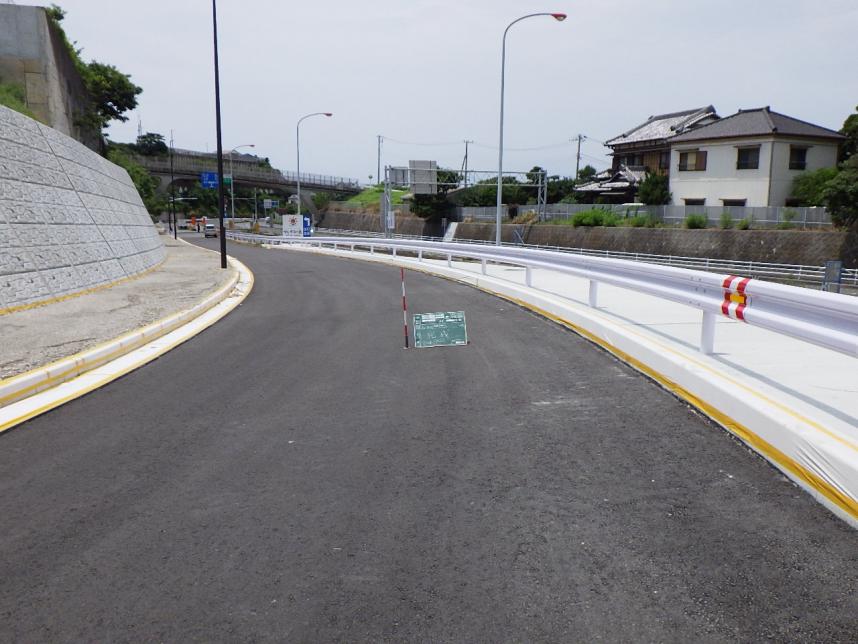 三浦縦貫道路II期（Dランプ整備工）道路改良工事