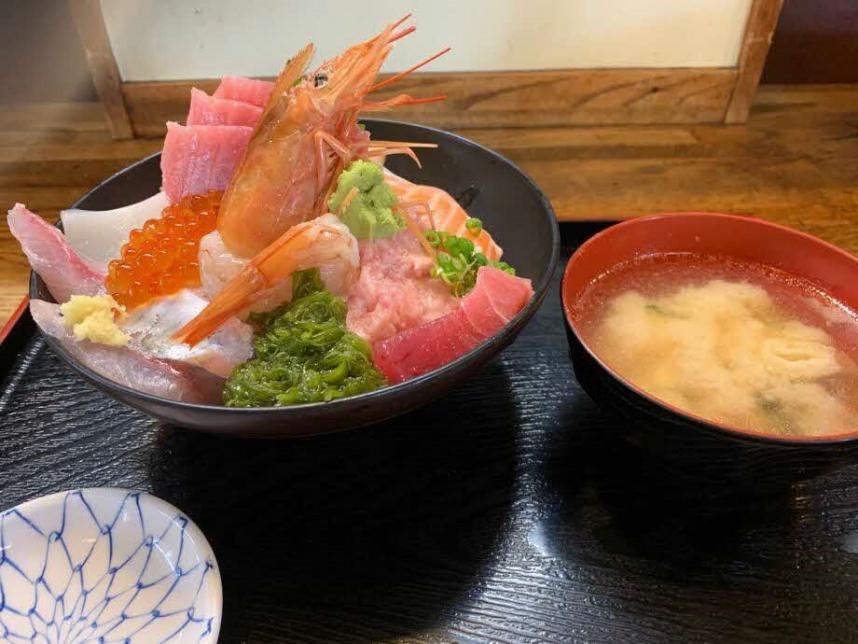 海鮮丼