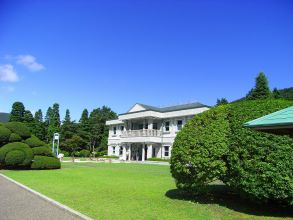 恩賜箱根公園湖畔展望館