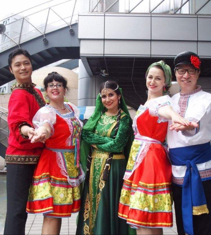 スラブ民族舞踊団スラヴァーニエ