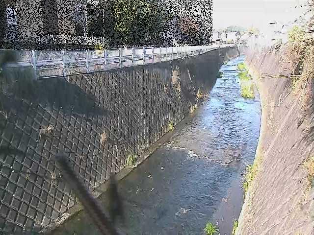 新三輪橋付近 [Shin-Miwa Bridge] のカメラ画像